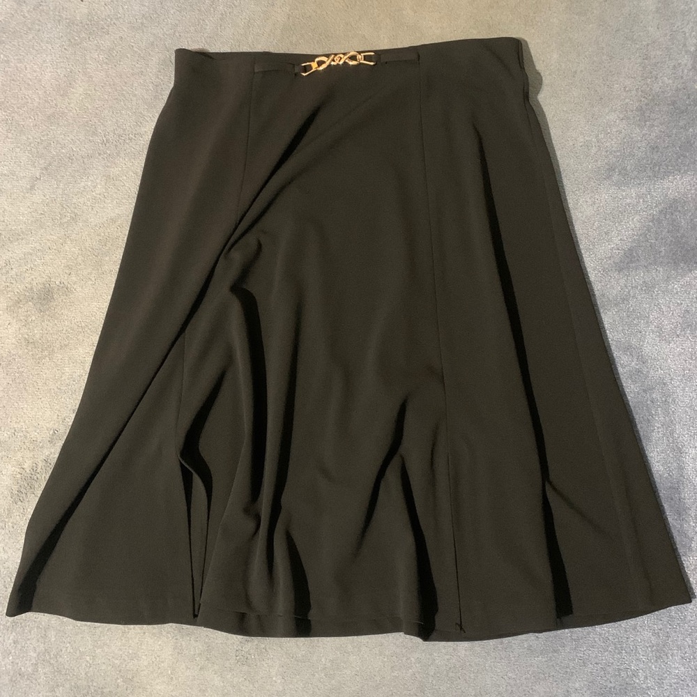 Three quarter skirt